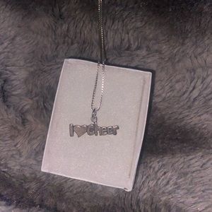 “I heart cheer” necklace